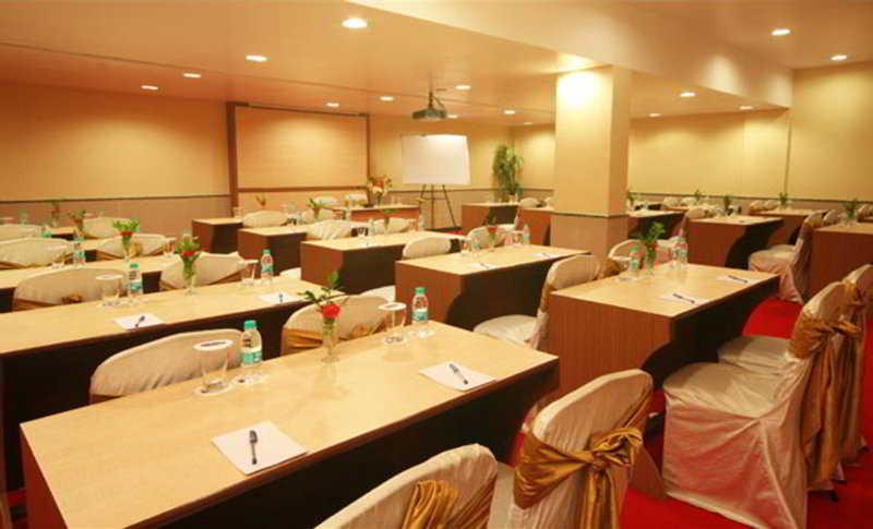 Hotel Tip Top Plaza Thane Exterior photo