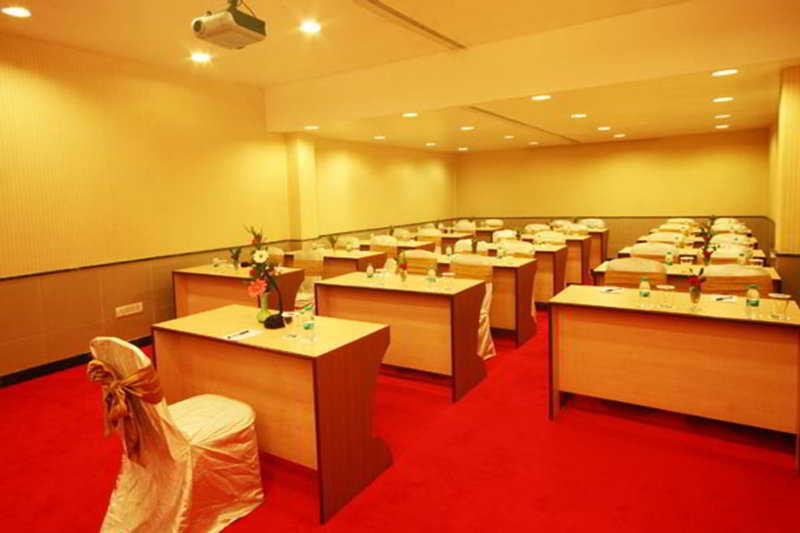 Hotel Tip Top Plaza Thane Exterior photo