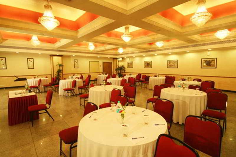 Hotel Tip Top Plaza Thane Exterior photo