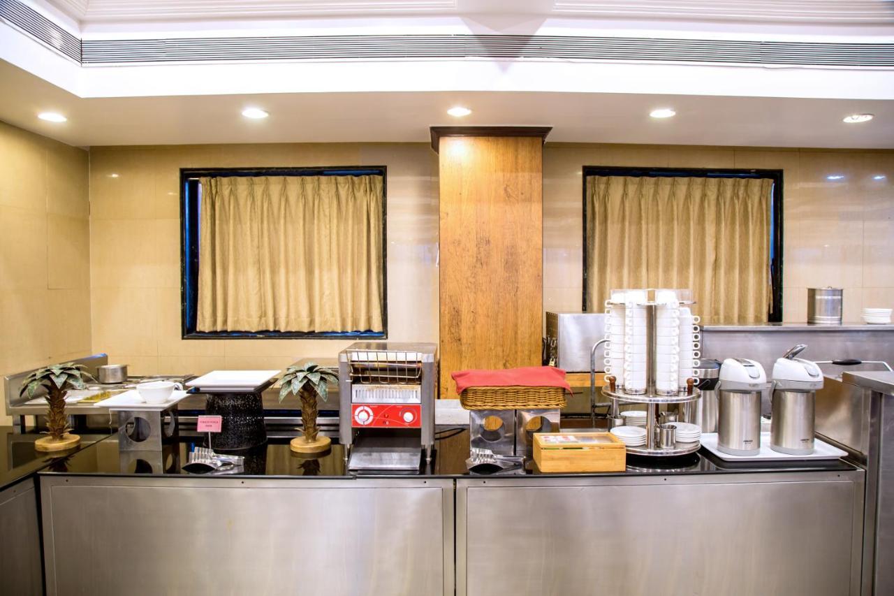 Hotel Tip Top Plaza Thane Exterior photo