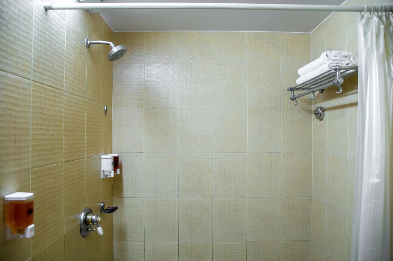 Hotel Tip Top Plaza Thane Exterior photo