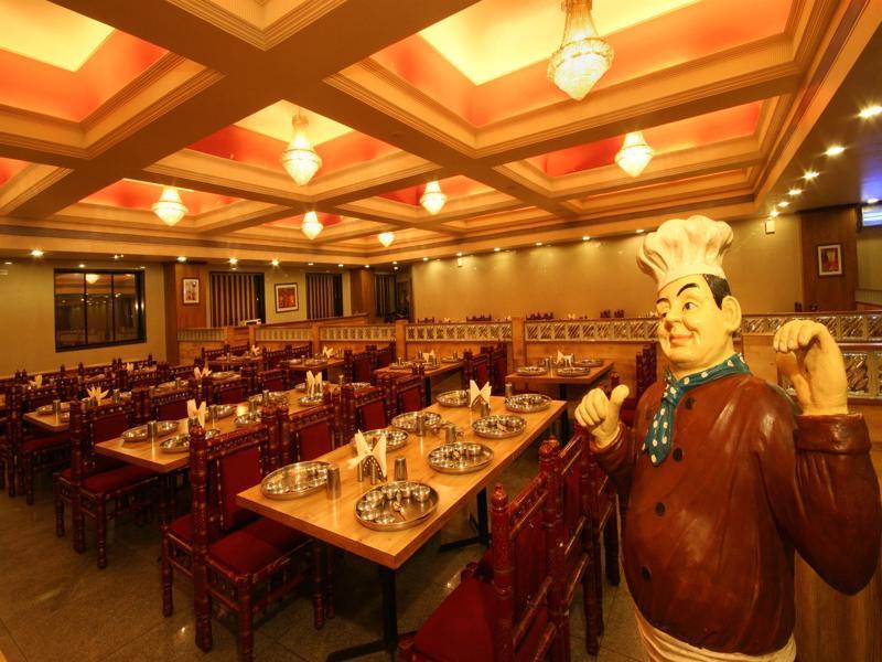Hotel Tip Top Plaza Thane Exterior photo