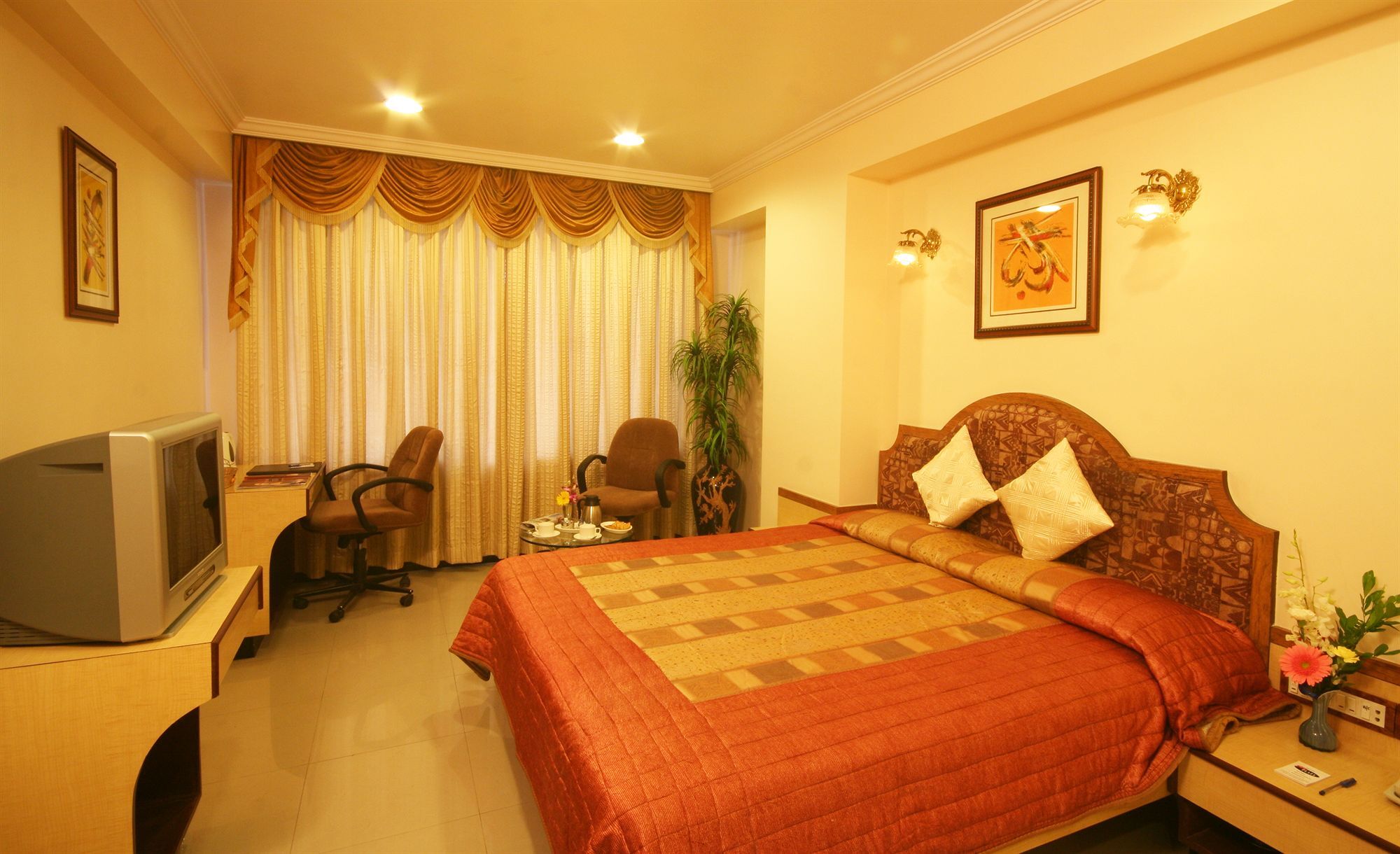 Hotel Tip Top Plaza Thane Exterior photo